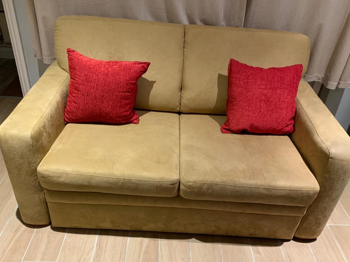Studio Apartment - Entire Lower Ground Floor - Only 7 Mins Walk Kings Cross St Pancras Station Londres Exterior foto